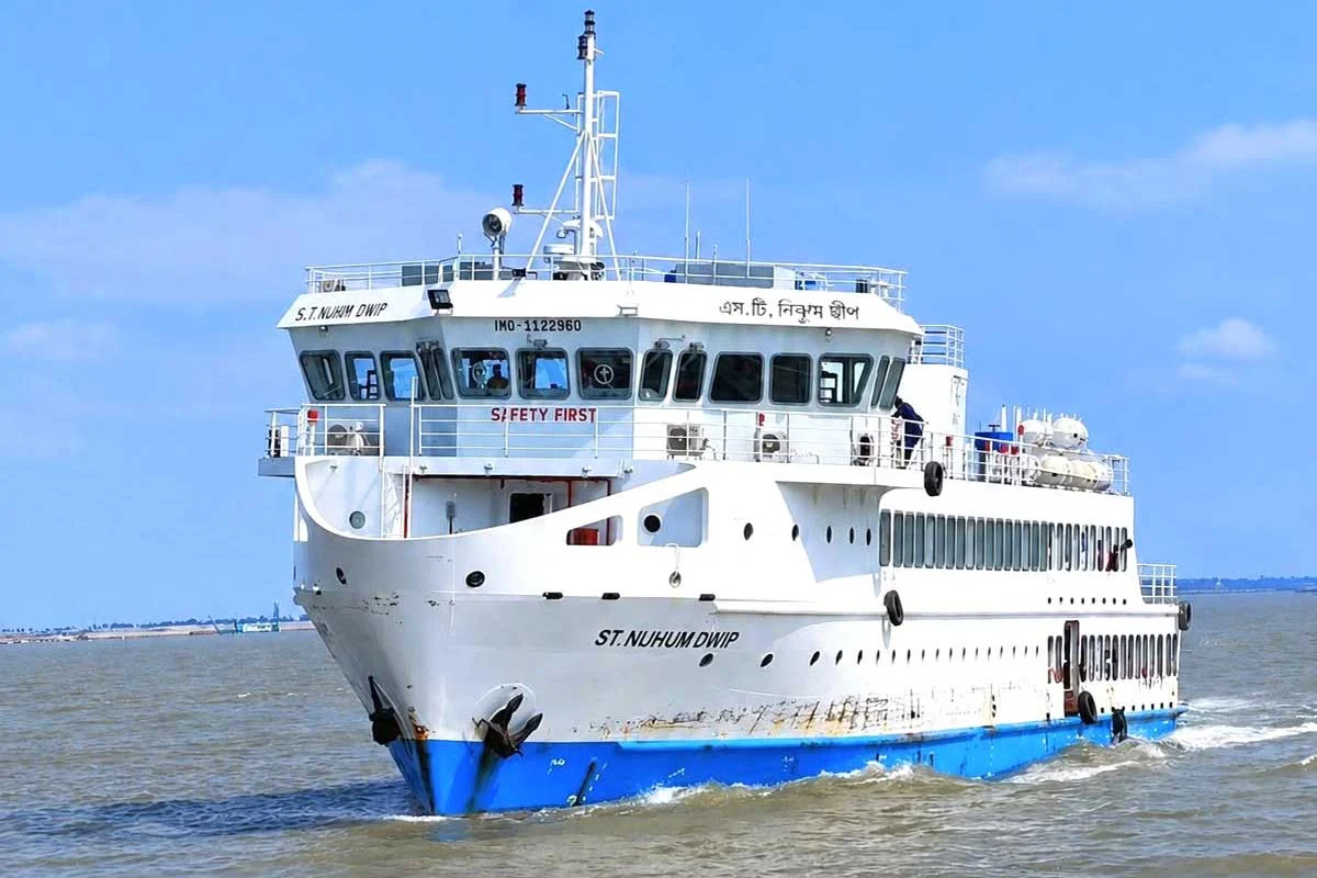 কুতুবদিয়া-মগনামা চ্যানেলে সী-ট্রাক বন্ধ, দুর্ভোগে ২ লাখ মানুষ